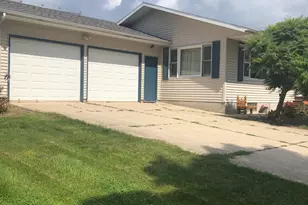 311 W Borden Ave, Buffalo Lake, MN 55314 - Photo 2