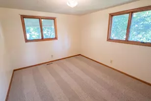 816 S Broadway St, Spring Valley, MN 55975 - Photo 10