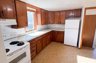 816 S Broadway St, Spring Valley, MN 55975 - Photo 2