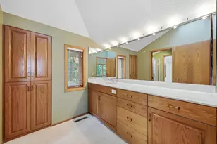 5525 Timber Ln, Excelsior, MN 55331 - Photo 14
