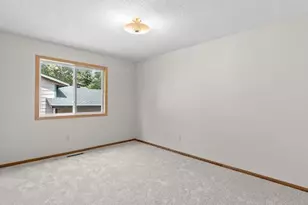 3231 Meadow Brook Ct, Vadnais Heights, MN 55127 - Photo 16