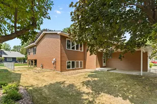 3231 Meadow Brook Ct, Vadnais Heights, MN 55127 - Photo 1