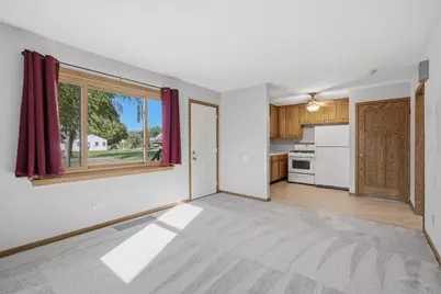 124 W 6th Street, New Richmond, WI 54017 - Photo 6