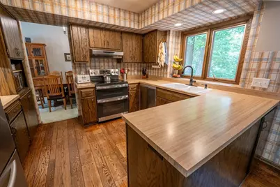 9250 Talus Circle, Eden Prairie, MN 55347 - Photo 4