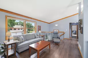3632 Gershwin Ln N, Oakdale, MN 55128 - Photo 6