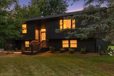 640 Grospoint Lane N, Oakdale, MN 55128 - Photo 2