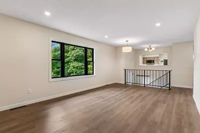 640 Grospoint Lane N, Oakdale, MN 55128 - Photo 10