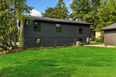 640 Grospoint Lane N, Oakdale, MN 55128 - Photo 34