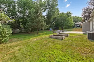614 Lower Johnson Cir, Saint Peter, MN 56082 - Photo 36