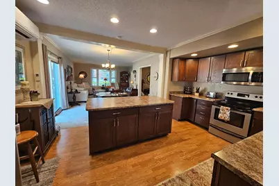 821 10th Street N, Virginia, MN 55792 - Photo 6