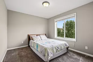 9415 Toledo Ln N, Brooklyn Park, MN 55443 - Photo 24