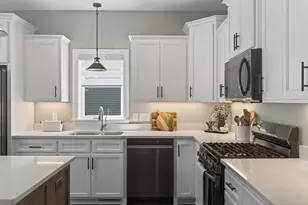 25415 Farmstead Ln, Wyoming, MN 55092 - Photo 8