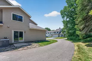 15242 Lesley Ln, Eden Prairie, MN 55346 - Photo 28