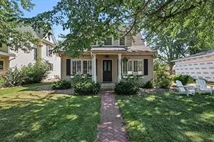 609 13th St W, Hastings, MN 55033 - Photo 2