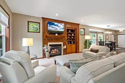 15305 Stonewood Court, Burnsville, MN 55306 - Photo 2