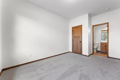 682 Bibeau Court, Vadnais Heights, MN 55127 - Photo 4