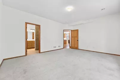 682 Bibeau Court, Vadnais Heights, MN 55127 - Photo 22
