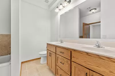 682 Bibeau Court, Vadnais Heights, MN 55127 - Photo 26