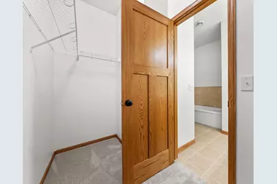 682 Bibeau Court, Vadnais Heights, MN 55127 - Photo 28