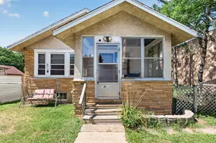 1461 7th St W, Saint Paul, MN 55102 - Photo 4