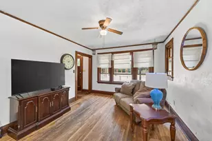 1461 7th St W, Saint Paul, MN 55102 - Photo 8