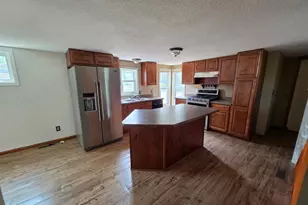 2325 Ironwood Ave, Slayton, MN 56172 - Photo 4