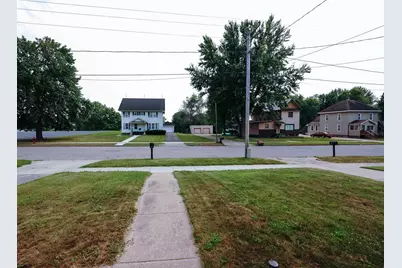 502 W Hudson, Mondovi, WI 54755 - Photo 40