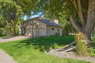 18997 Nature Lane, Eden Prairie, MN 55346 - Photo 4