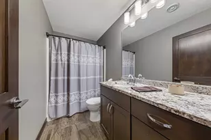1285 Turnberry Dr SE, Rochester, MN 55904 - Photo 14