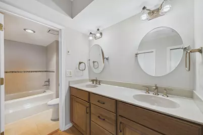 1021 Sibley Memorial Highway #204, Mendota Heights, MN 55118 - Photo 18