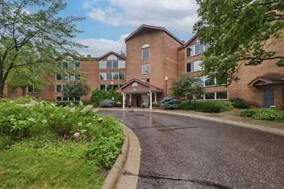 1021 Sibley Memorial Highway #204, Mendota Heights, MN 55118 - Photo 2