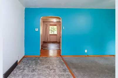 916 5th Street SW, Waseca, MN 56093 - Photo 8