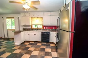 916 5th St SW, Waseca, MN 56093 - Photo 14