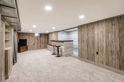 2102 E Oakland Avenue, Austin, MN 55912 - Photo 28