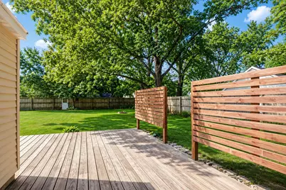 2102 E Oakland Avenue, Austin, MN 55912 - Photo 6