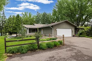 282 Croixview Dr S, Afton, MN 55001 - Photo 4