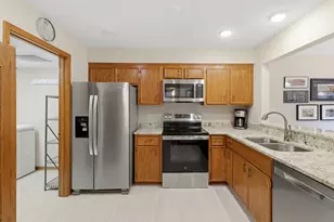 6100 Auto Club Rd, Bloomington, MN 55438 - Photo 6
