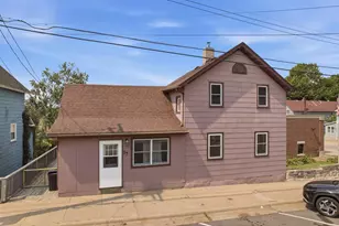 37 N Hill St, Fountain City, WI 54629 - Photo 28