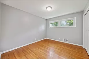 13404 Wentworth Ave, Burnsville, MN 55337 - Photo 10