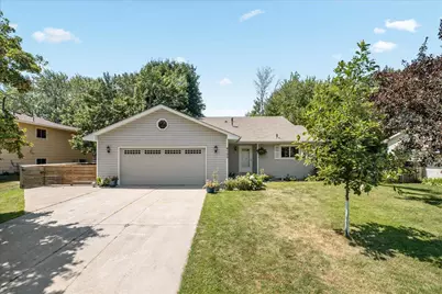 4725 Upland Lane N, Plymouth, MN 55446 - Photo 2