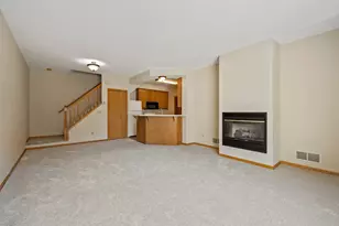 8797 Branson Dr, Inver Grove Heights, MN 55076 - Photo 4