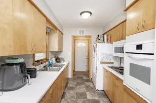 1011 College Street N, Fargo, ND 58102 - Photo 14