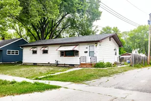 1011 College Street N, Fargo, ND 58102 - Photo 6