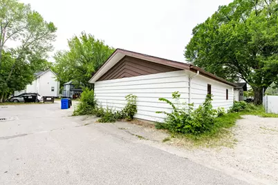 1011 College Street N, Fargo, ND 58102 - Photo 48