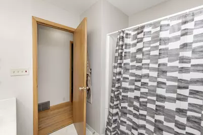 1011 College Street N, Fargo, ND 58102 - Photo 24
