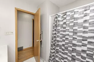 1011 College Street N, Fargo, ND 58102 - Photo 24