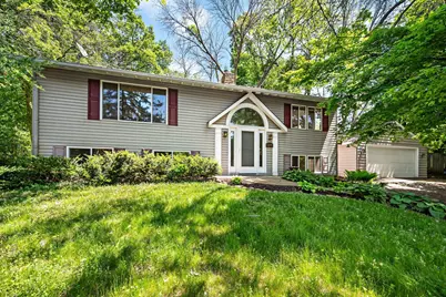 5200 Greenwood Circle, Excelsior, MN 55331 - Photo 2