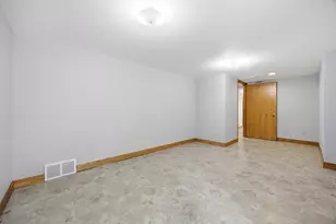 618 6th St S, Moorhead, MN 56560 - Photo 22