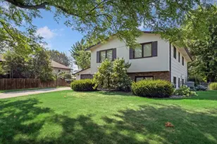 10342 Rhode Island Cir, Bloomington, MN 55438 - Photo 2