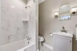 2513 Zenith Ave N, Golden Valley, MN 55422 - Photo 18